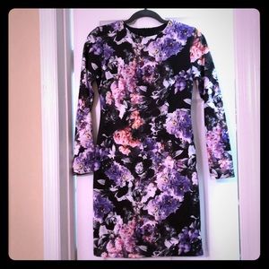 Floral dress. Knee length.